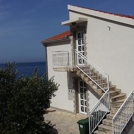 Apartments Nevjestic Primosten Bagian luar foto