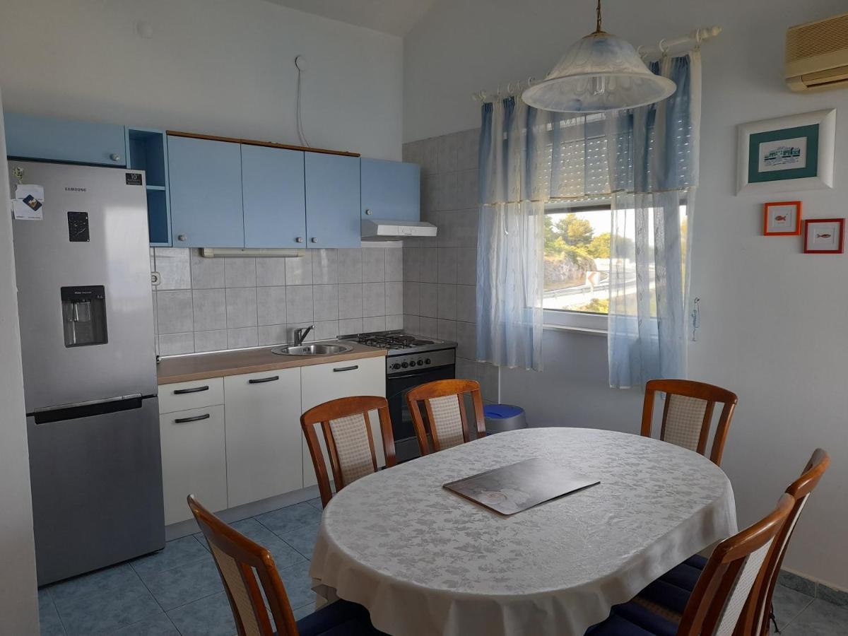 Apartments Nevjestic Primosten Bagian luar foto
