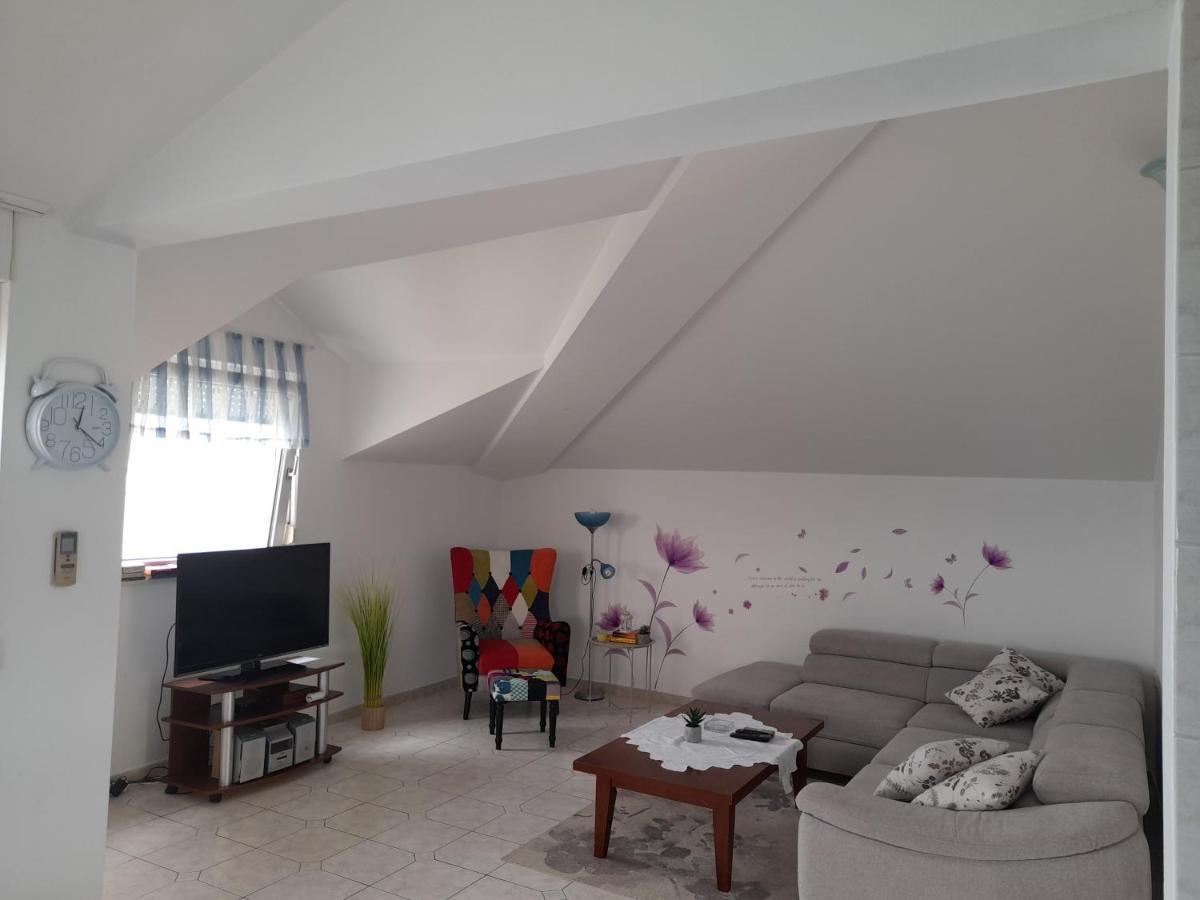 Apartments Nevjestic Primosten Bagian luar foto