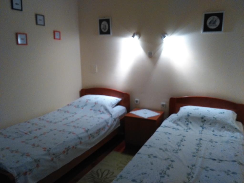 Apartments Nevjestic Primosten Bagian luar foto