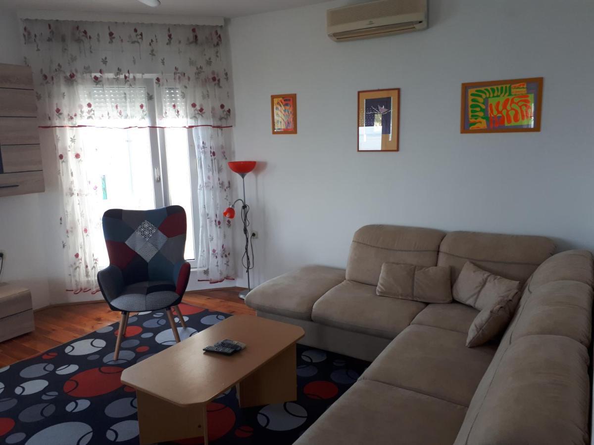 Apartments Nevjestic Primosten Bagian luar foto