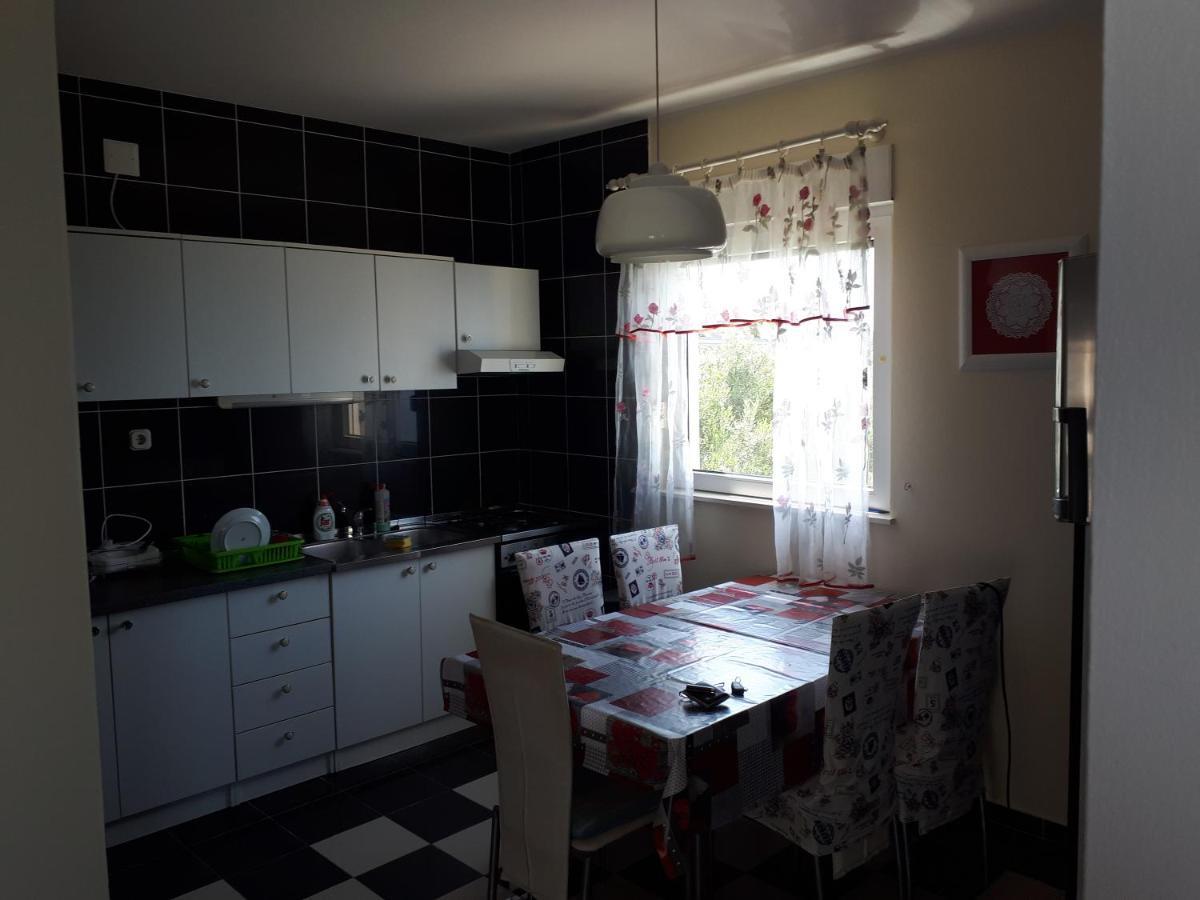 Apartments Nevjestic Primosten Bagian luar foto
